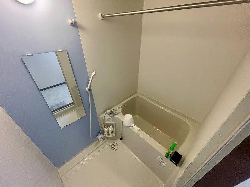 シャンプー・リンス・ボディソープ・風呂用洗剤・スポンジをご用意しておりますのでぜひご活用ください！長浜駅前(東口)ウィークリーマンションでは7日以上から利用可能★