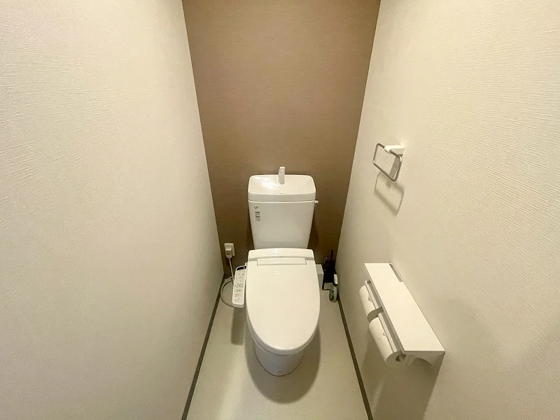 【バストイレ別】ホテルと違い嬉しいセパレート♪長浜駅前(東口)ウィークリーマンションではお客様のご意見をどんどん反映させていきたいと考えてます♪些細な事も是非お申し付けください。