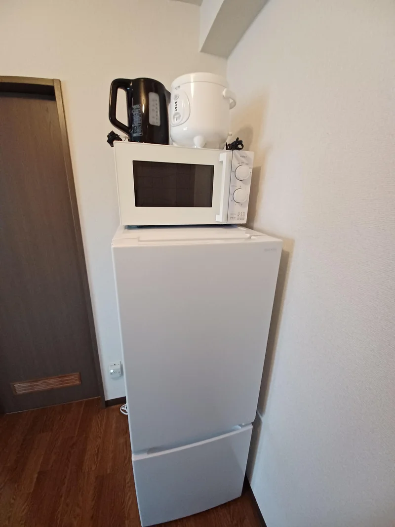 冷蔵庫・電子レンジ・炊飯器・ケトル