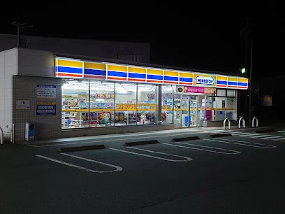 ミニストップ 伊勢宮後店まで徒歩4分