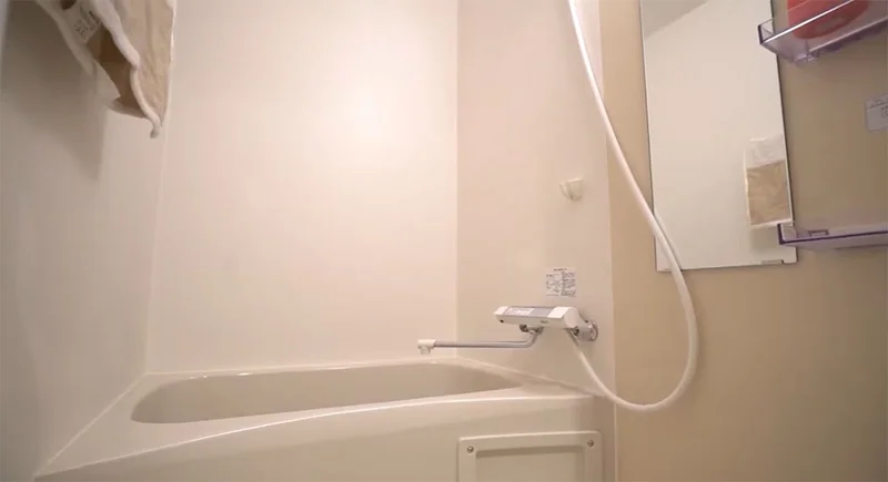 居室：バスルーム