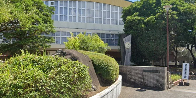 宮崎県立宮崎南高等学校　車10分