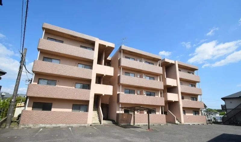 敷地内駐車場ありで　車移動も可能で　長期利用・短期滞在にもオススメ！