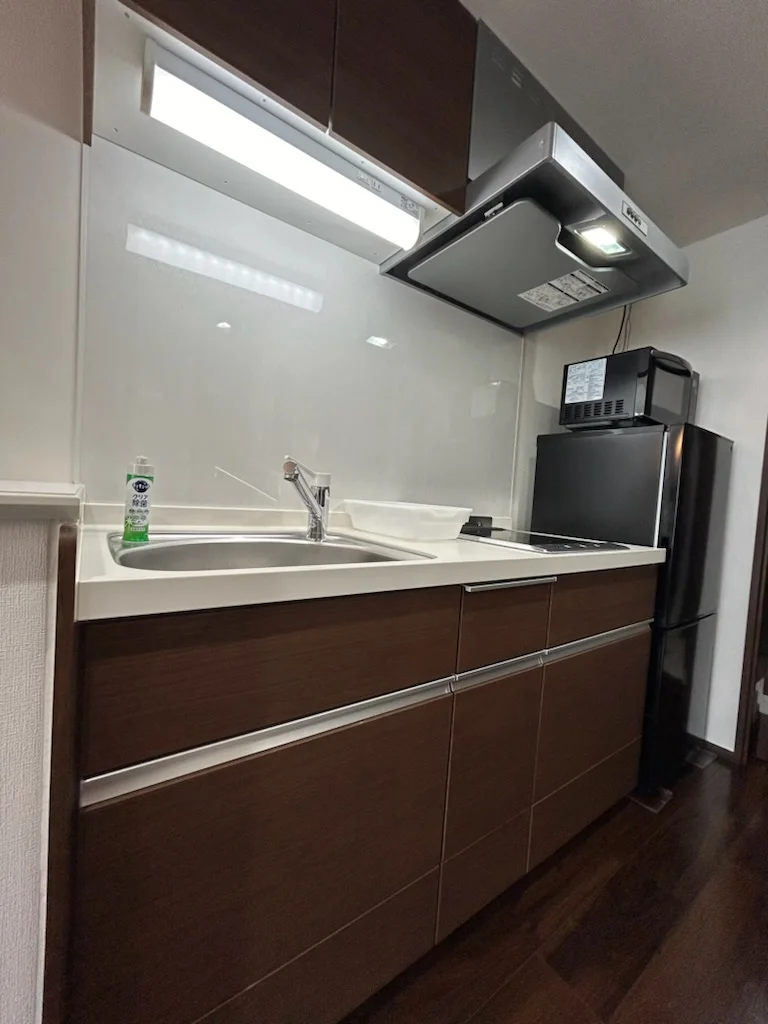 ※炊飯器・鍋フライパン・掃除機・アイロン・空気清浄機・HDD・ブルーレイレコーダーは現在設置しておりません。