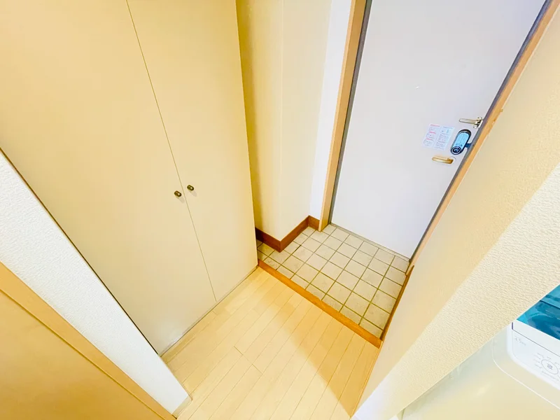 できるので、コインランドリーに行かなくても大丈夫☆☆  表示順：11  室内写真  シューボックスも収納大容量♪靴を収納でき、清潔に保てます★☆