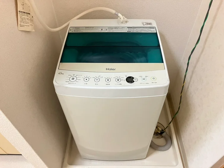 洗濯機は室内に設置しております♪入居後すぐにご利用が可能です(^^♪タオル1式分もご用意しております☆彡