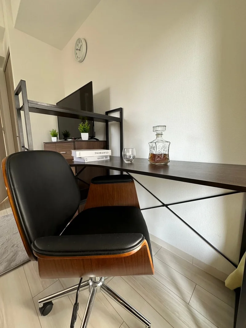 デスク・チェアも完備♪お仕事に♪