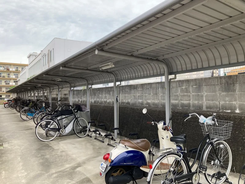駐輪場有　自転車利用可能！